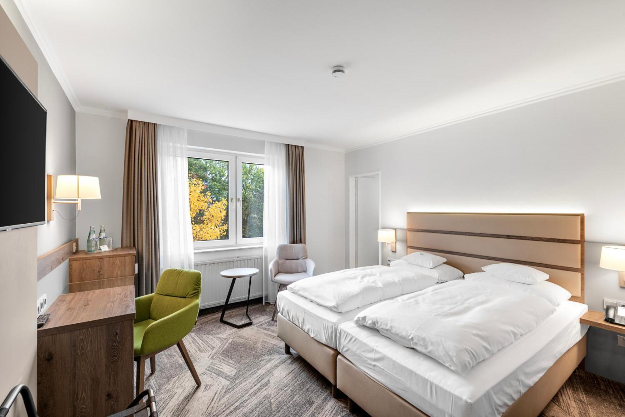 Parkhotel Am Taunus Oberursel Ngoại thất bức ảnh