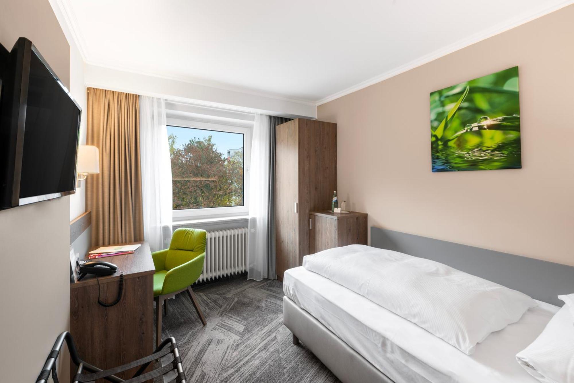 Parkhotel Am Taunus Oberursel Ngoại thất bức ảnh