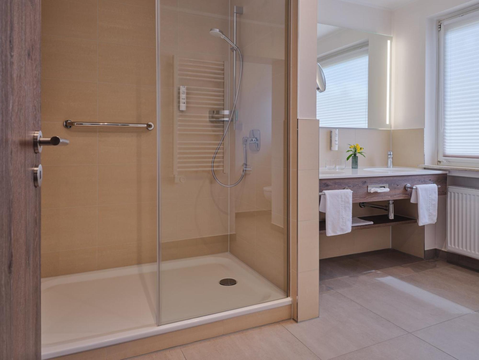 Parkhotel Am Taunus Oberursel Ngoại thất bức ảnh
