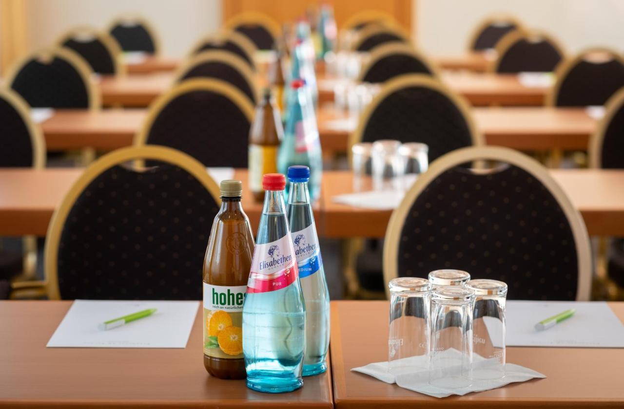 Parkhotel Am Taunus Oberursel Ngoại thất bức ảnh