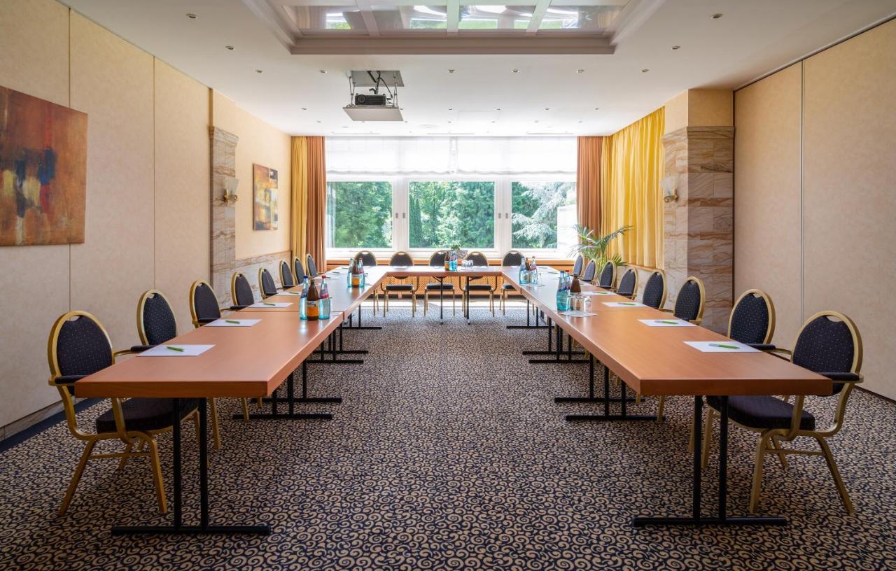 Parkhotel Am Taunus Oberursel Ngoại thất bức ảnh
